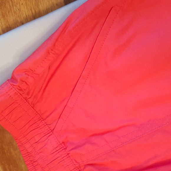 3/$20 Bright Coral Capris - Picture 9 of 10